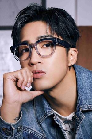 Picture of Jun-Shuo Lou