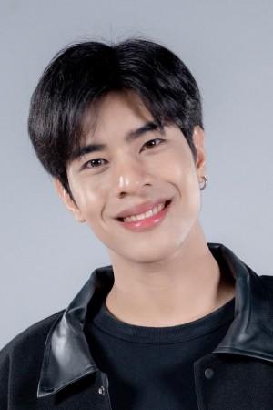 Picture of Guide Piyawat Khongsamran