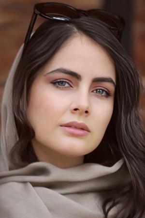 Picture of Farzaneh Farnam