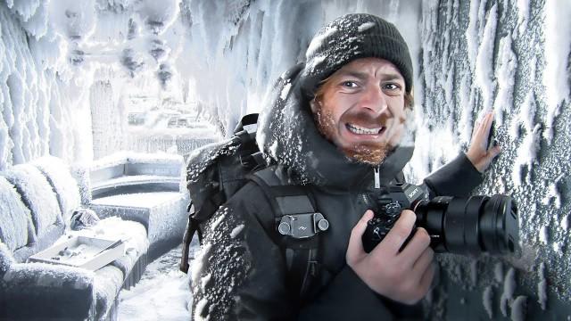 J'EXPLORE UNE VILLE CONGELÉE EN ARCTIQUE ! 