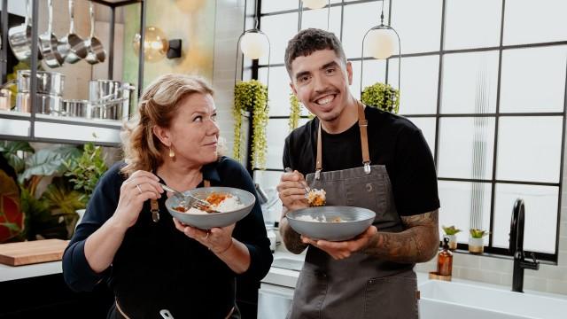 Casserole d'aubergine et de lentilles rouges au miso / Sauce yogourt à l’harissa