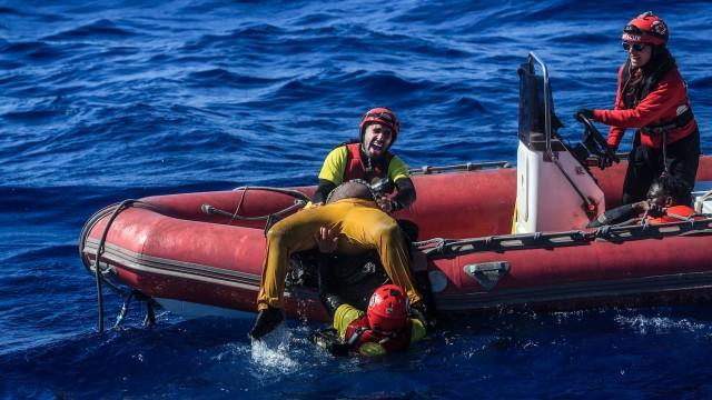 Lampedusa, diez años de hipocresía en el Mediterráneo