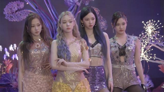 'Black Mamba' MV Behind The Scenes