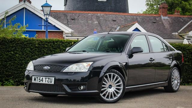 Ford Mondeo ST220