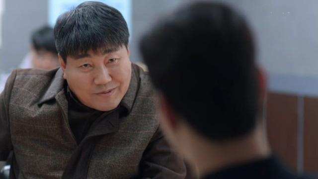 Graças a isso, posso acabar com minha vingança contra Jang Ki-yoon.