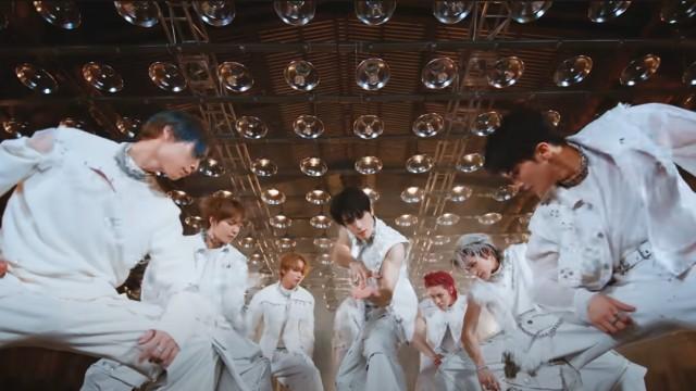 NCT 127 엔시티 127 'Fact Check (불가사의; 不可思議)' Performance Video