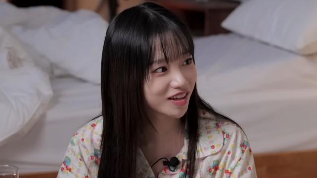Bomi admires Jo Yuri, who says her future dream is to become a queen.