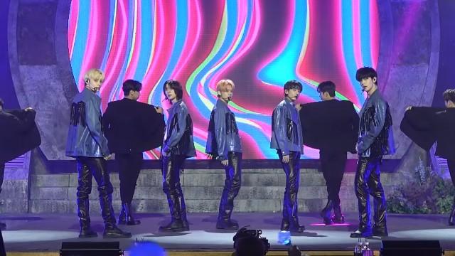 [T:TCAM] ‘Back for More (TXT Ver.)’ stage @ COMEBACK SHOWCASE