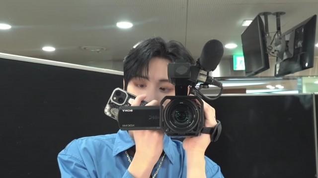 How Do You Feel About Meeting Your Fans for the First Time? | TAESAN's CAM