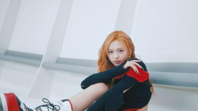 VISUAL FILMㅣCHIQUITA