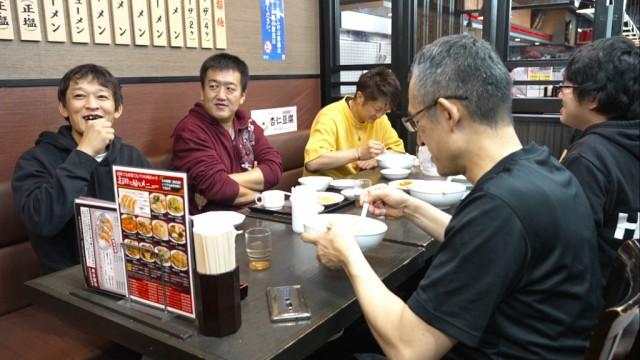 東京郊外 24時間営業の中華料理店