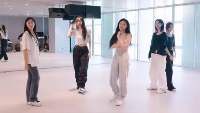 'Drama' Dance Practice Behind