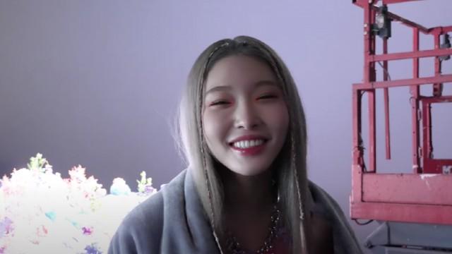 CHUNG HA 'Sparkling' MV Behind #1