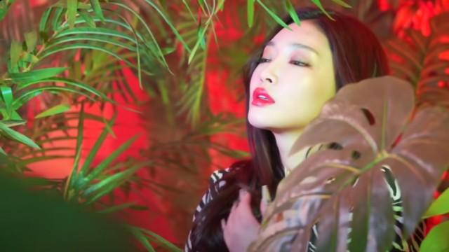 CHUNG HA ‘Demente’ MV Behind