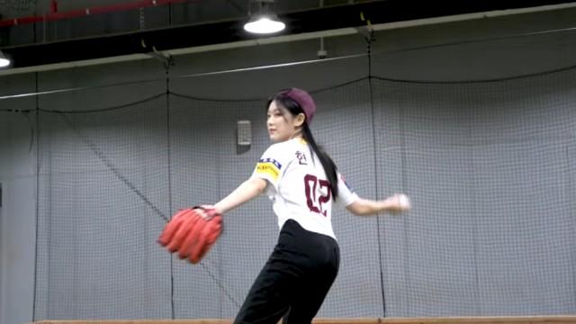 #2 HyunJin Kiwoom Heroes First Pitch