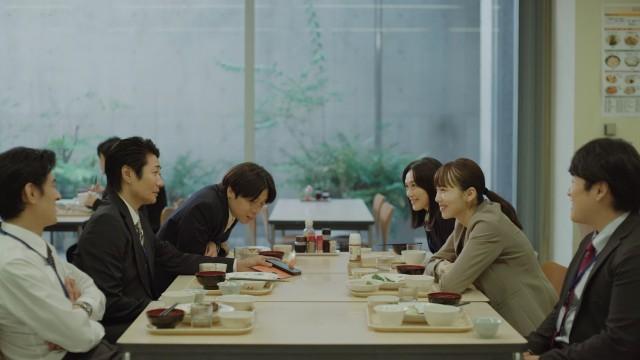 虚実の社員食堂