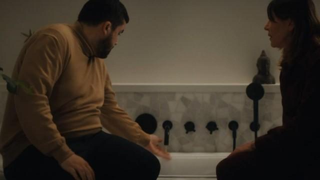 The (delicate) art of helping a big movie star when she has small hot water problems