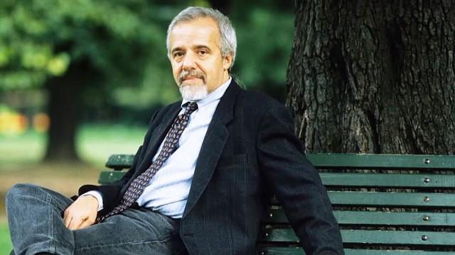 Paulo Coelho, Alchemist of the Pyrenees