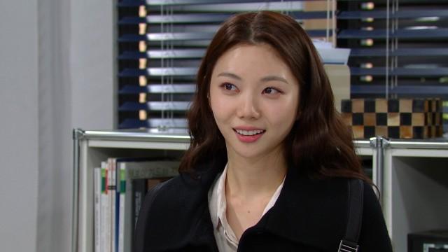 Ha Young e Eun Hyuk começam a namorar