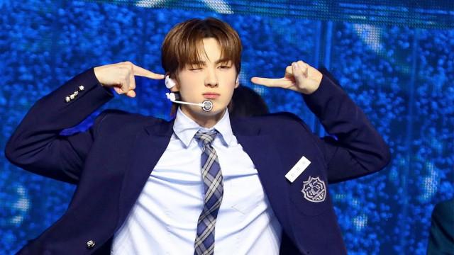 TWS Debut Showcase 'Sparkling Blue' - Plot Twist (Youngjae FOCUS) 