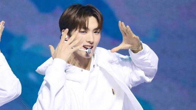 TWS Debut Showcase 'Sparkling Blue' - BFF (Youngjae FOCUS)