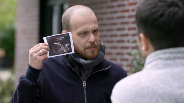 Tobias kann keine Vatergefühle für sein Kind aufbauen
