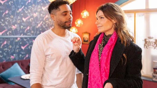 Britta will Theo nicht zum Klassentreffen mitnehmen