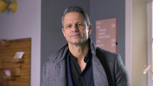 Benedikt ignoriert zunächst Patrizias Flirtversuche