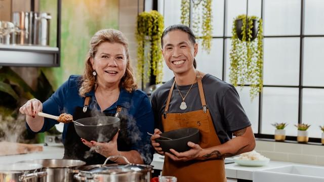 Won-ton porc crevettes sauce arachides / Sauce bolognaise chinoise