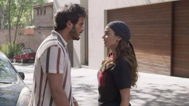 Huyamos juntos con nuestra hija