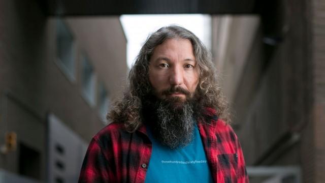 Lo mejor de 'Hoy en EL PÁIS' |Cuando perder el DNI cuesta 100.000 euros (o cómo demostrar que tú no eras tú)