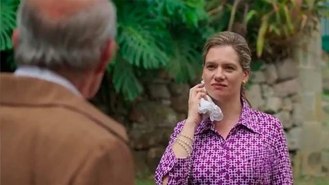 Ofelia incendia el coche de la esposa difunta de Alfredo