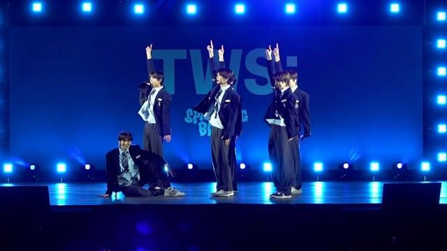 TWS 'Sparkling Blue' Showcase in JAPAN - Plot Twist