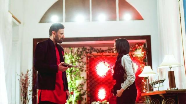 Chulbul Reveals His Identity