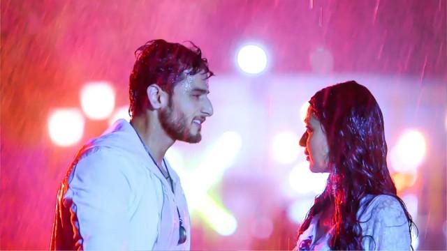 Rudra, Bhavya Get Cozy