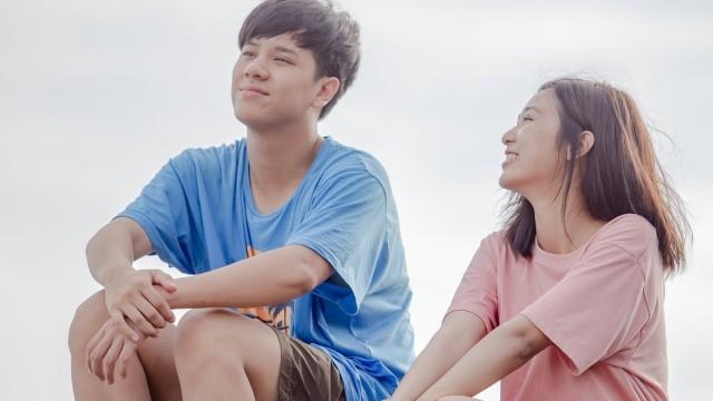 E06