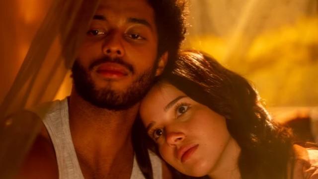 Sara le pide matrimonio a Joe, pero hay un obstáculo
