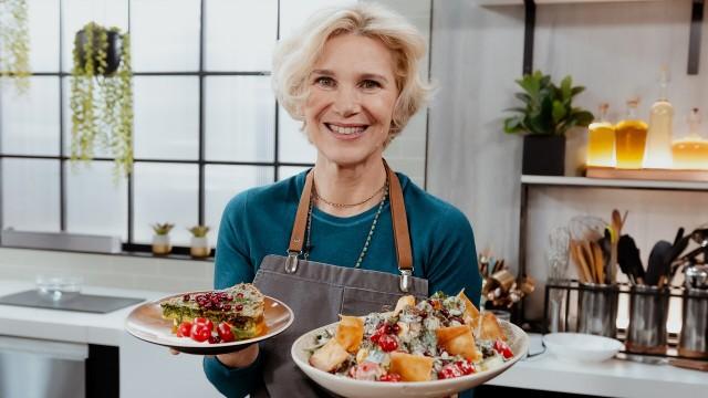 Omelette herbes kuku sabzi / Salade fattouche crémeuse