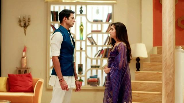 Natasha Apologizes to Amresh