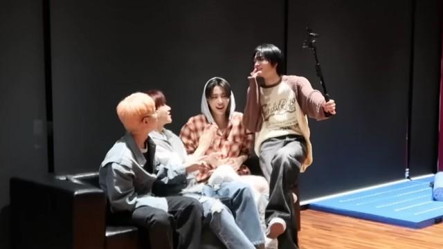 EP.01 [With BOYNEXTDOOR]
