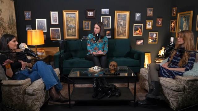 Hildegart Rodríguez, La Virgen Roja con Gakian y Carmen Guillén