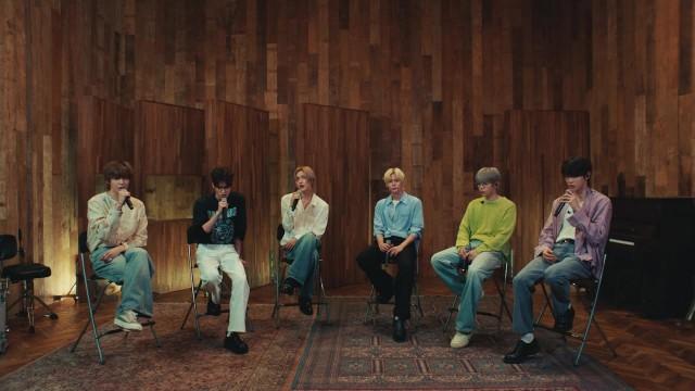 'Honestly' Live Clip