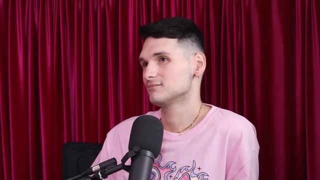 Antphrodite Predicts Friendship DRAMA in Trisha & Holly Madison's Future...
