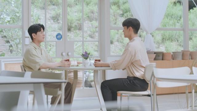 The first meeting, and secret phone call
