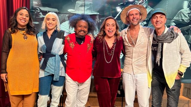 Chico César, Zeca Baleiro, Marcelo Jeneci, Juliana Linhares e Fabiane Pereira