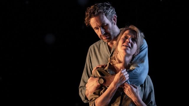 Constellations (Anna Maxwell Martin & Chris O'Dowd)
