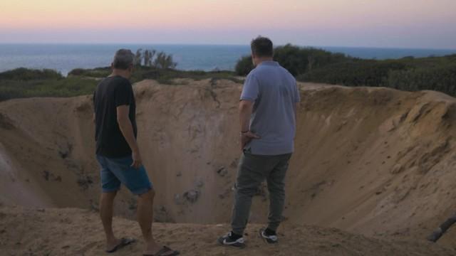 עמוק באדמה