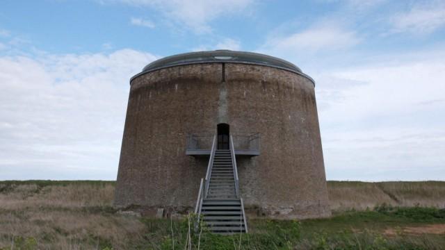 Grain Silos to Art Museum & Fortress to Home