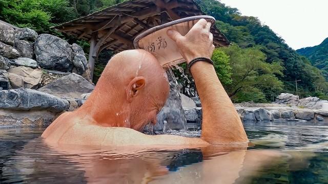 Stillheten før det store smellet