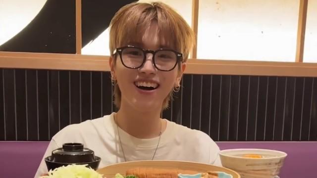 하루 종일 데이트 with #리우 | 도쿄 vlog | 일본 디저트 부수기 | 규카츠, 카페, 실내 야구장, 가챠, 도쿄 타워 